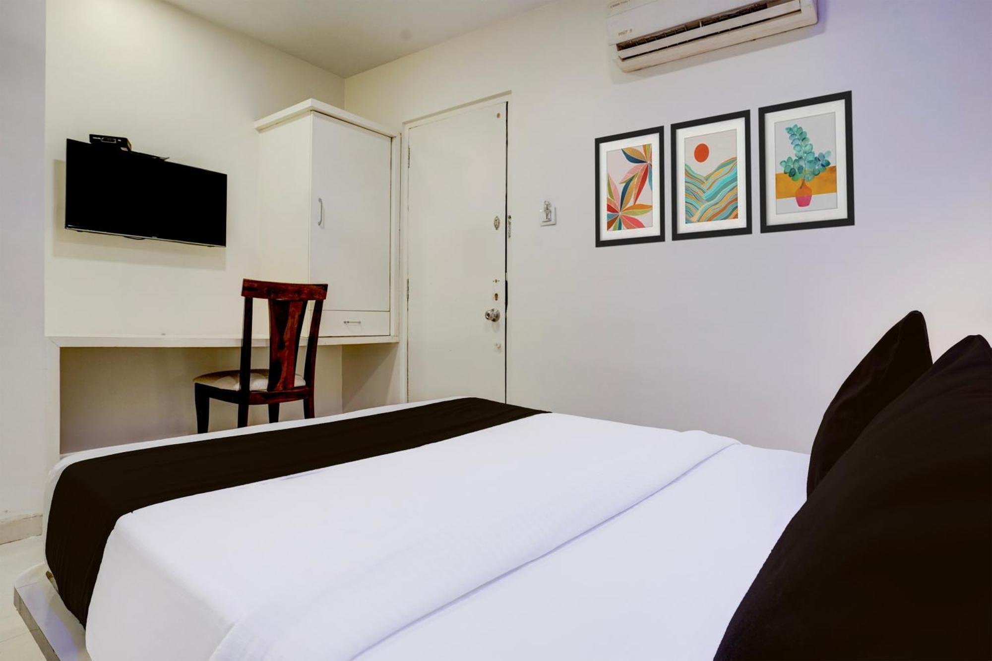 Hotel O Golden Star Mumbai Exterior photo